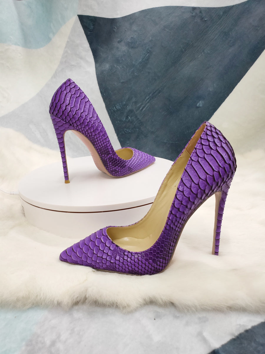 High heels with purple pattern