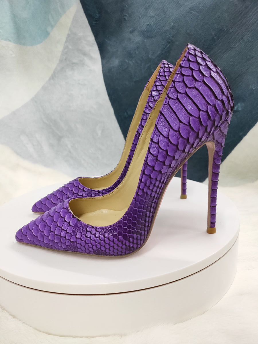 High heels with purple pattern